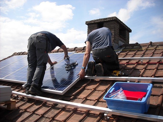 solar panels 943999 640 - Verduurzamen woning - Verduurzamen woning zonnepanelen